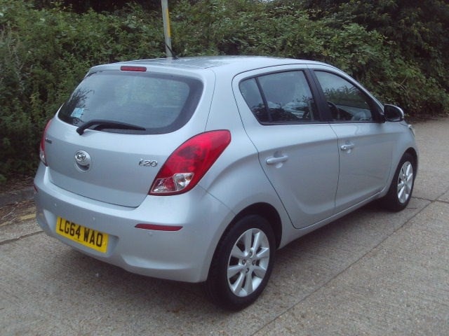 2014 Hyundai i20 1.4 Active 5dr Auto Silver 16k Miles Years MOT Warranty HATCHBACK Petrol Automatic