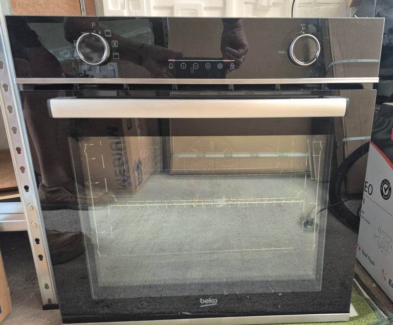 image for Beko Built-in Single Electric Oven with Pyrolytic Cleaning 
