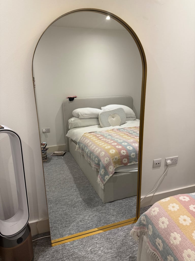 image for Design mirror