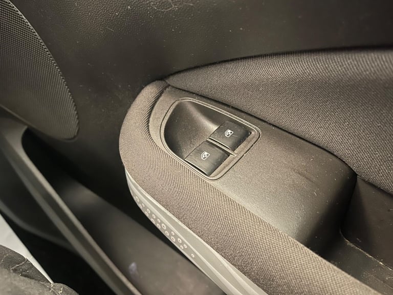 2013 Vauxhall ADAM 1.2 16v JAM Euro 5 3dr HATCHBACK Petrol Manual