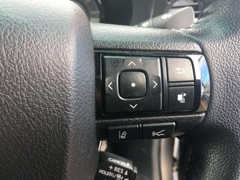 2023 Toyota Hilux 2.8 D-4D Invincible X Pickup Double Cab 4dr Diesel Auto 4WD Euro 6 (s/s) (2 Die...