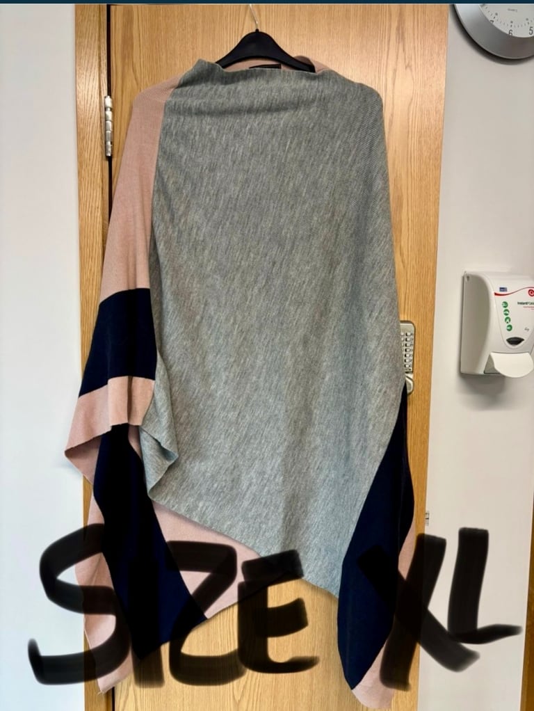 image for Ladies Clothing size 20/XL