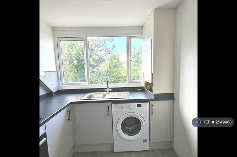 1 bedroom flat in Hargood Close, Harrow, HA3 (1 bed) (#2549468)
