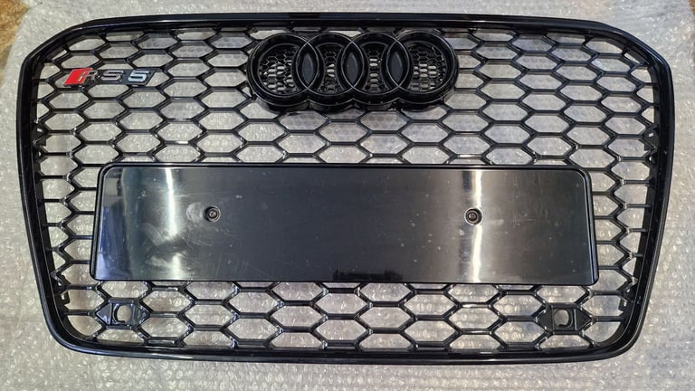 Audi A5 honeycomb grill