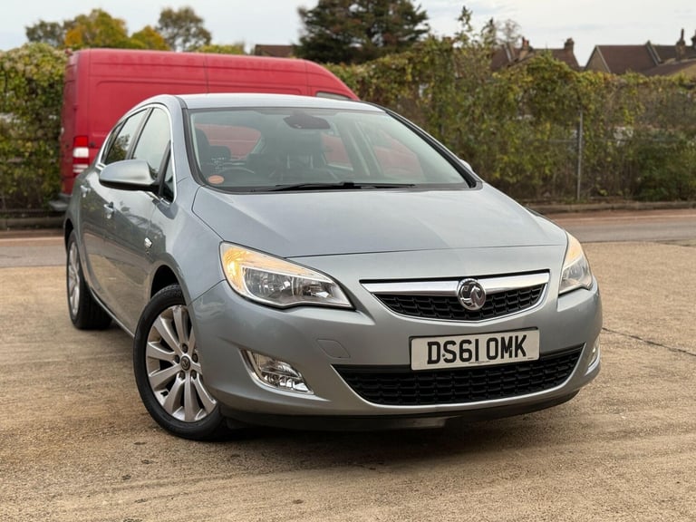 image for 2012 Vauxhall Astra 2.0 CDTi Elite Auto Euro 5 5dr HATCHBACK Diesel Automatic