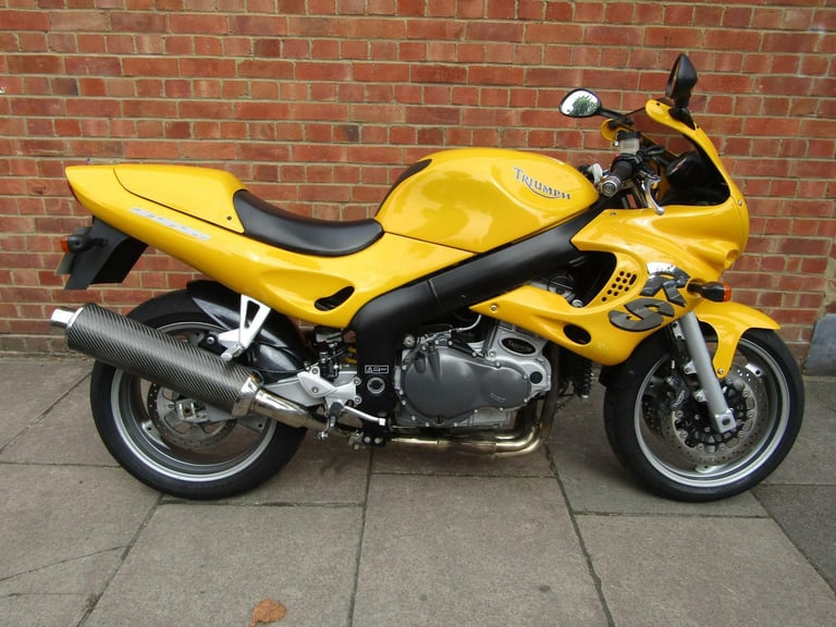 image for YELLOW TRIUMPH SPRINT RS 955i 13000 MILES VERY NICE EXAMPLE