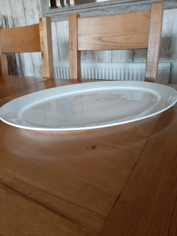 Oval serving plate 