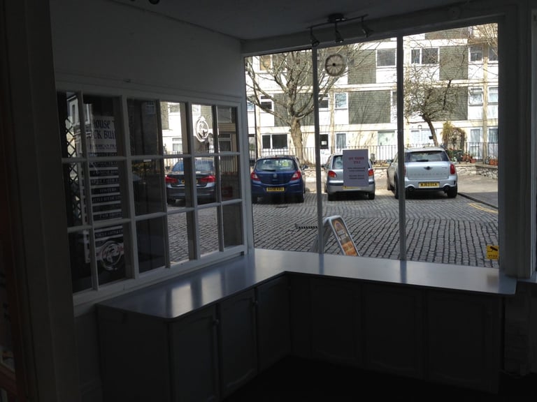 Barbican- Shop to rent- Window Frontage onto the Parade 