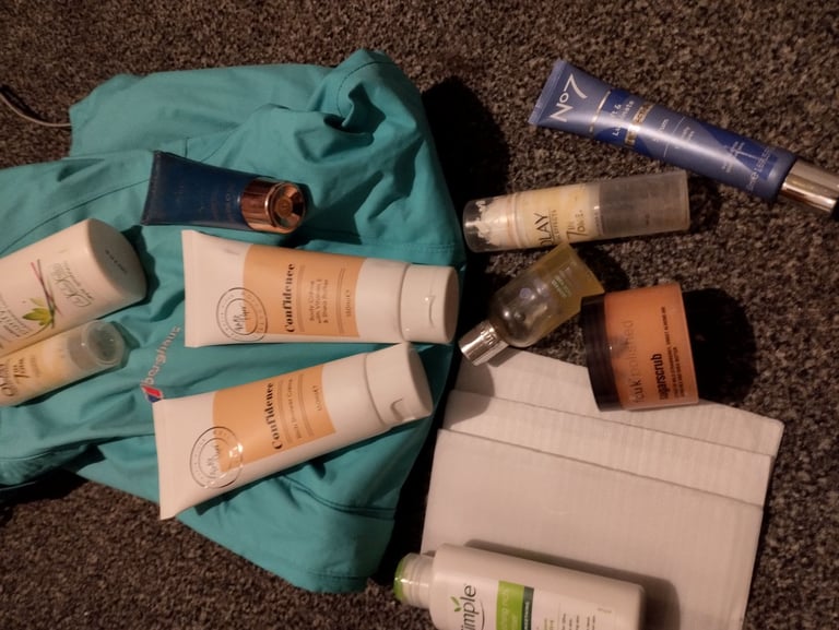 Bundle of items 
