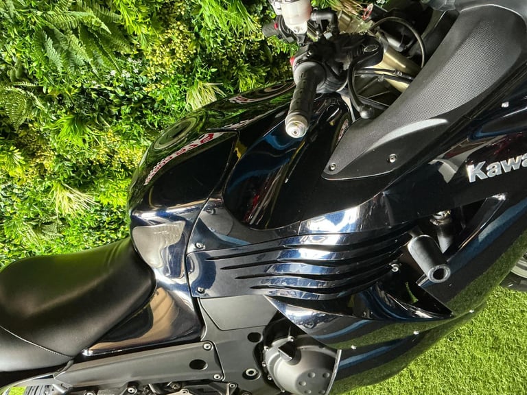 Kawasaki ZX1400 free delivery 