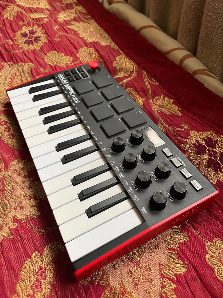 image for Akai MPK mini MK3 - midi controller keyboard
