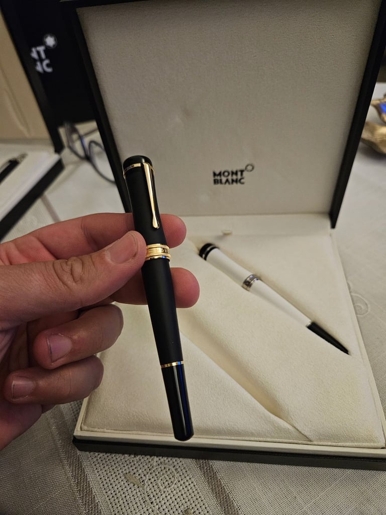 Montblanc Bonheur special edition Rollerball Pen