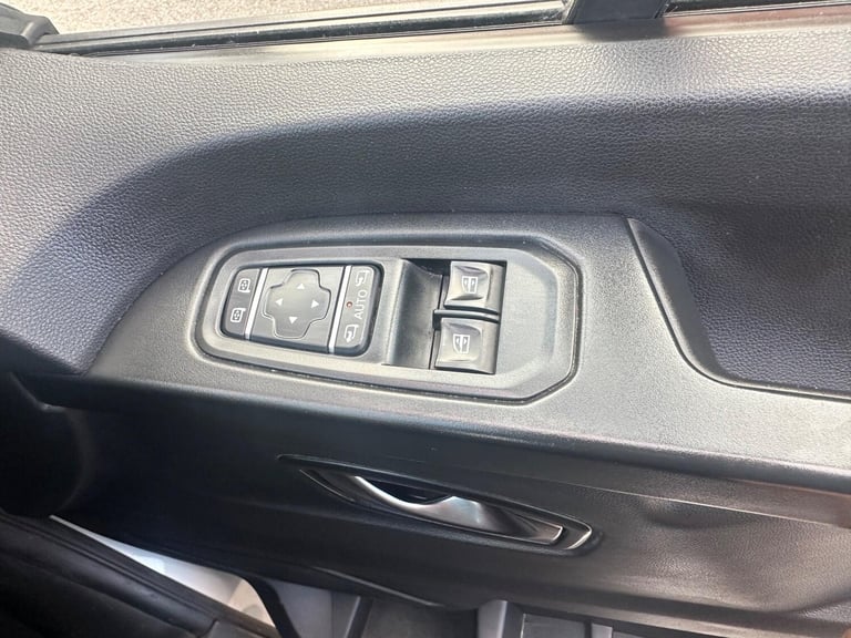 2022 Renault Trafic 2.0 dCi Blue LL30 Sport L2 H1 Euro 6 (s/s) 5dr PANEL VAN Diesel Manual