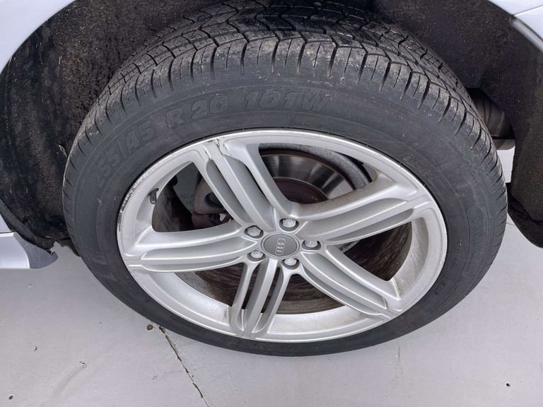 2014 Audi Q5 2.0 TDI S line Plus SUV 5dr Diesel S Tronic quattro Euro 5 (s/s) (177 ps) S SUV Dies...