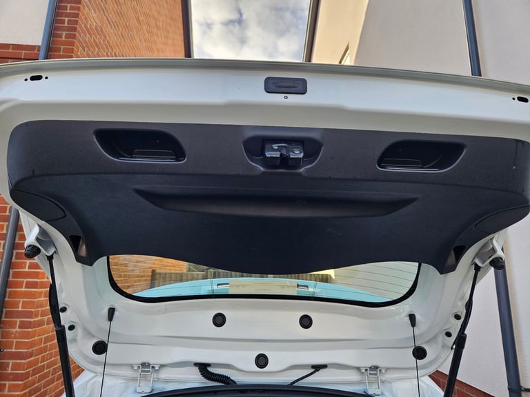 Renault, CLIO, Hatchback, 2018, Manual, 898 (cc), 5 doors