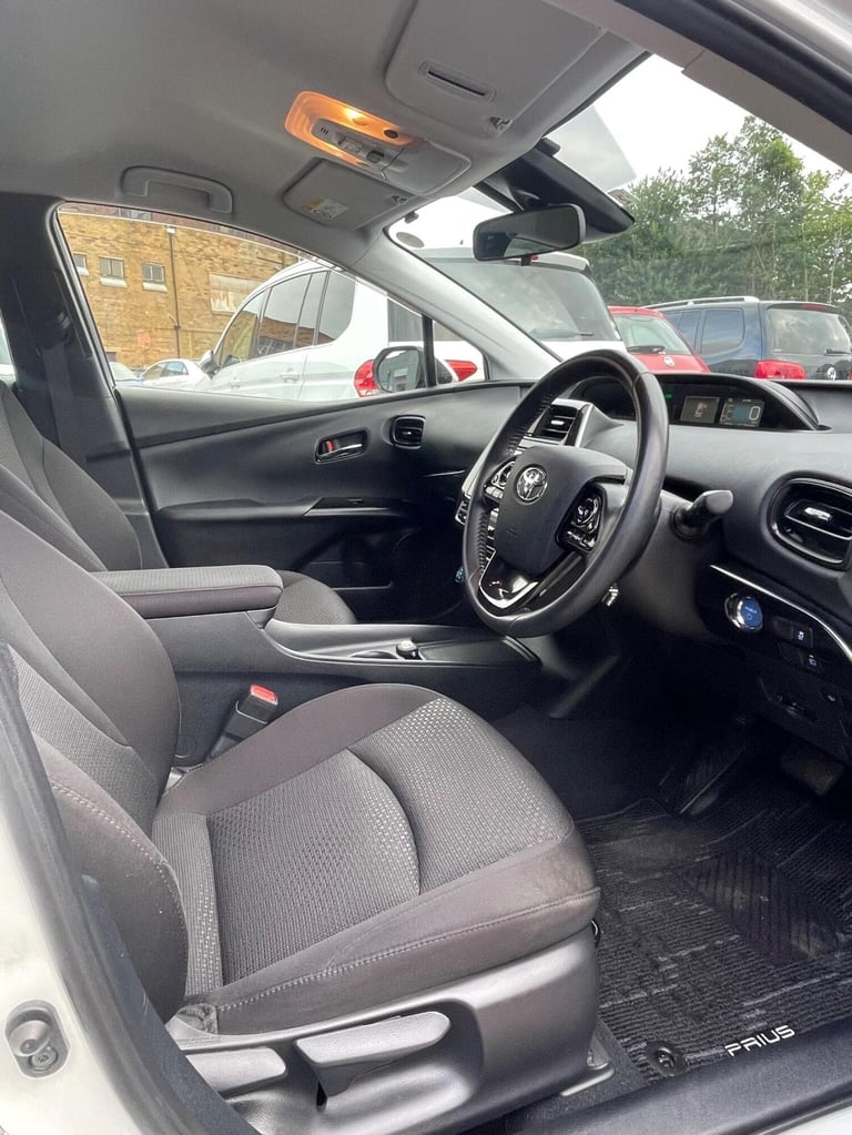 TOYOTA PRIUS 1.8 VVT-h Business Edition CVT Euro 6 (s/s) 5dr 2019