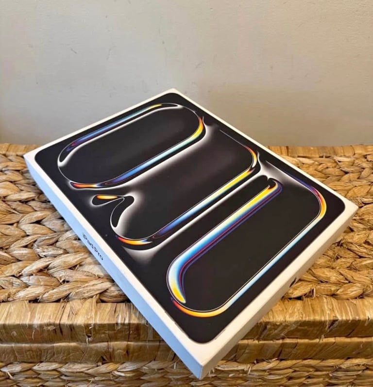 image for Apple iPad Pro M4 13 inch Space Black WIFI