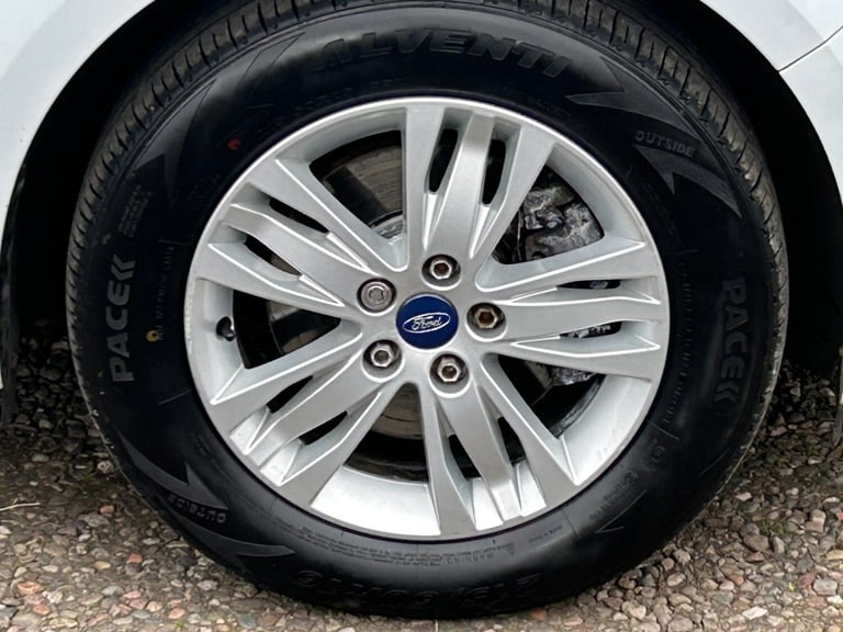 2014 Ford S-Max 1.6 TDCi Zetec 5dr (1 year warranty and breakdown cover) MPV Diesel Manual