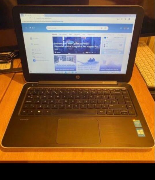 Laptop VFAST i3 8GB HP HD Pavilion 128GB SSD,Window10,office,Ready