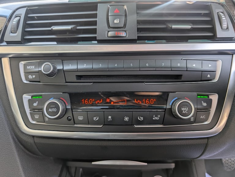 BMW 3 SERIES 2.0 320d Luxury Saloon 2014
