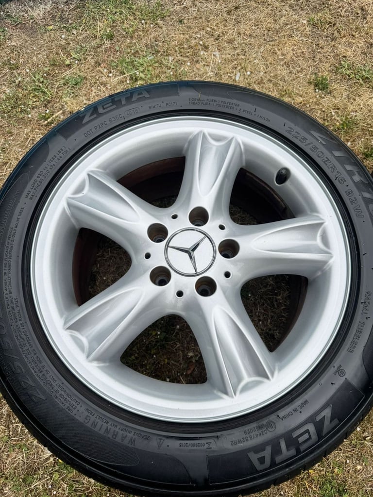 Mercedes-Benz CLK W209 16" alloy wheels and tyres