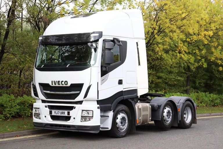 IVECO STRALIS 460 HI-WAY 6X2 MIDLIFT TRACTOR UNIT (2017)