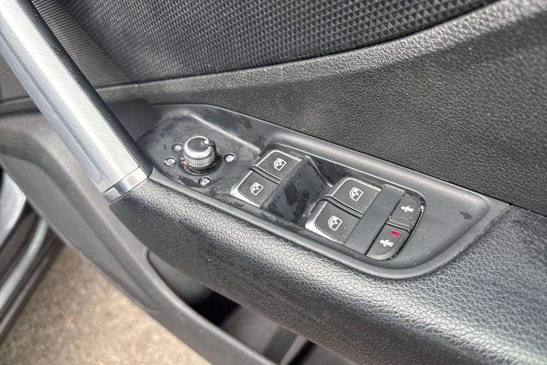 2022 Audi Q2 35 TFSI S Line 5dr S Tronic SUV Petrol Automatic