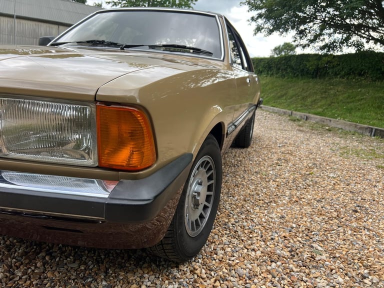 Ford Cortina MKV 1.6 Ghia 1980 31k - Walk Around Video