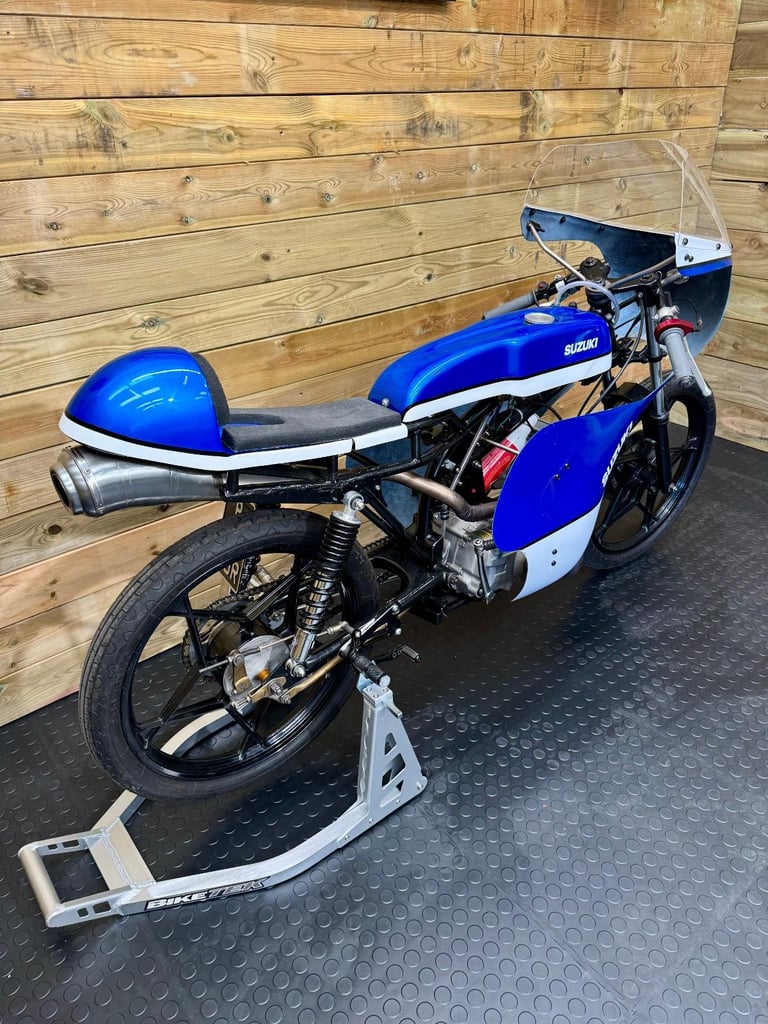 Suzuki ZR50 race replica / 1984 model / tax and mot exempt 