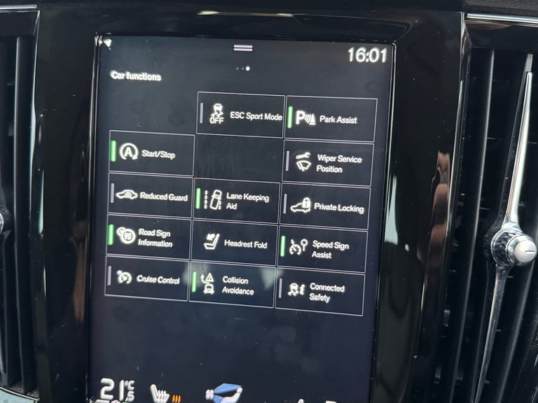 2019 Volvo V90 2.0 D4 Momentum Nav 5dr Geartronic Auto ULEZ ESTATE Diesel Automatic