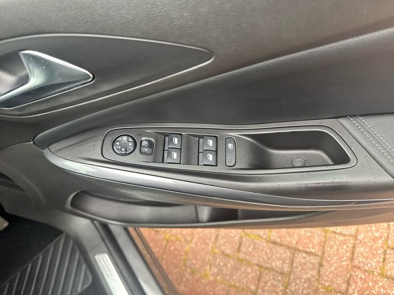 2019 Vauxhall Grandland X 1.5 Turbo D Elite Nav 5dr HATCHBACK DIESEL Manual