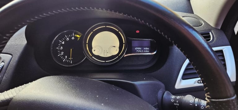 Renault, MEGANE, Hatchback, 2013, Manual, 1598 (cc), 5 doors
