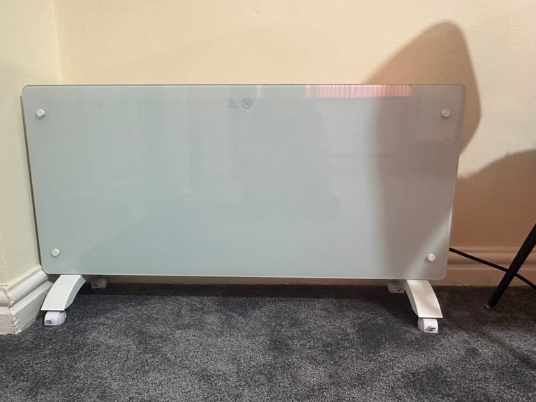 2500W Glass Panel Electric Convector Heater in Excellent condition 