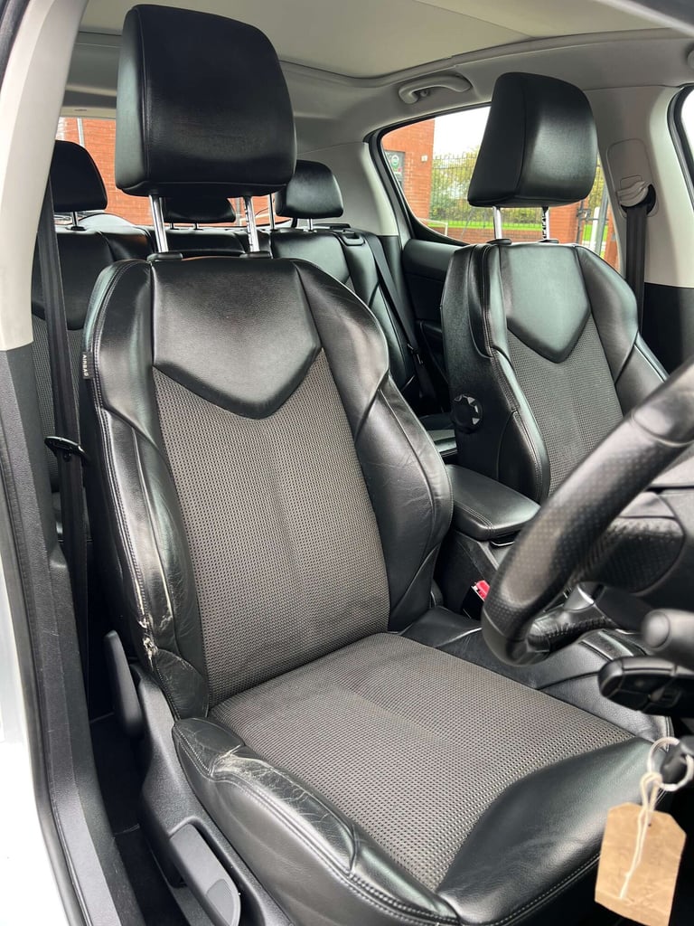 2013 Peugeot 308 1.6 308 Allure Navigation Version 5dr Hatchback Petrol Manual