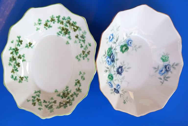 Royal Albert Candy/Trinket dish, Bone china, Green Shamrock pattern, gold edging