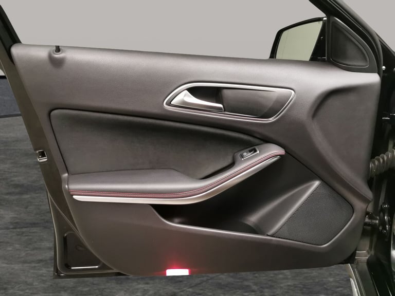 2019 Mercedes-Benz GLA GLA 180 AMG Line Edition 5dr Auto ESTATE PETROL Automatic