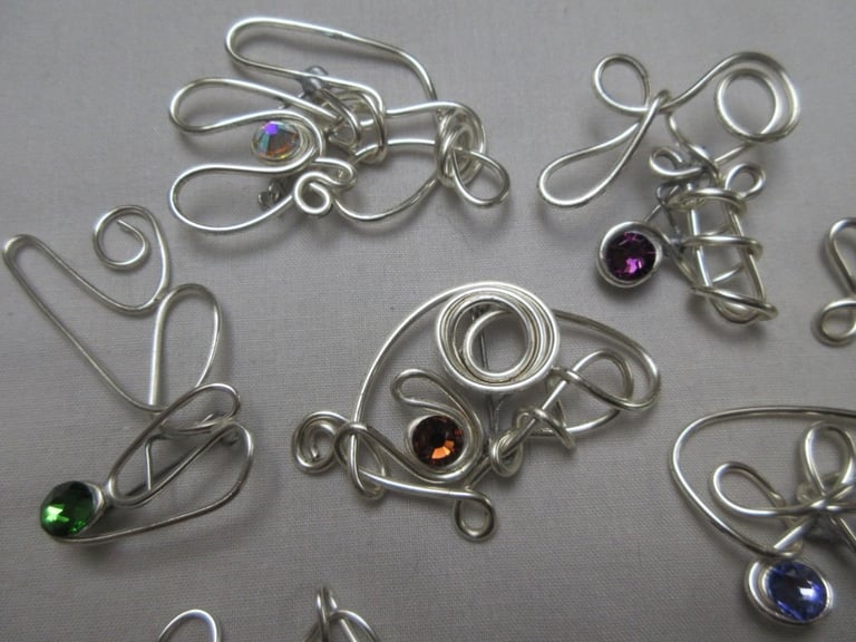Job Lot OR Can Sell Separately 14 Wire With Crystal Brooches BRAND NEW