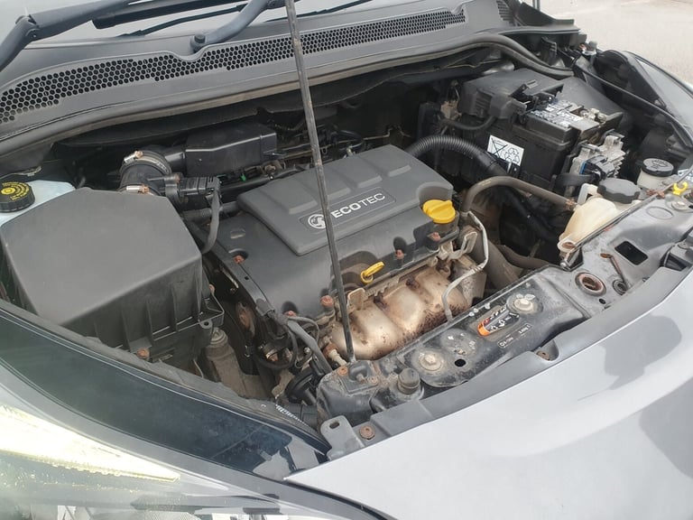 2015 Vauxhall Corsa 1.2 SE 5dr HATCHBACK Petrol Manual