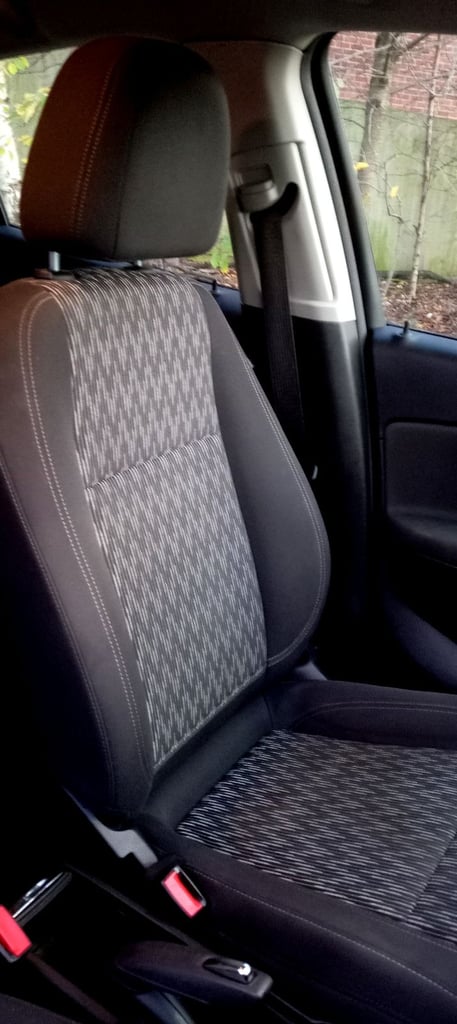 Vauxhall, MOKKA, 2014, Manual, Diesel, 1686 (cc), 5 doors, £35 A Year Road Tax