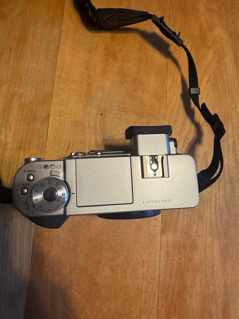 Leica Digilux 3 Camera