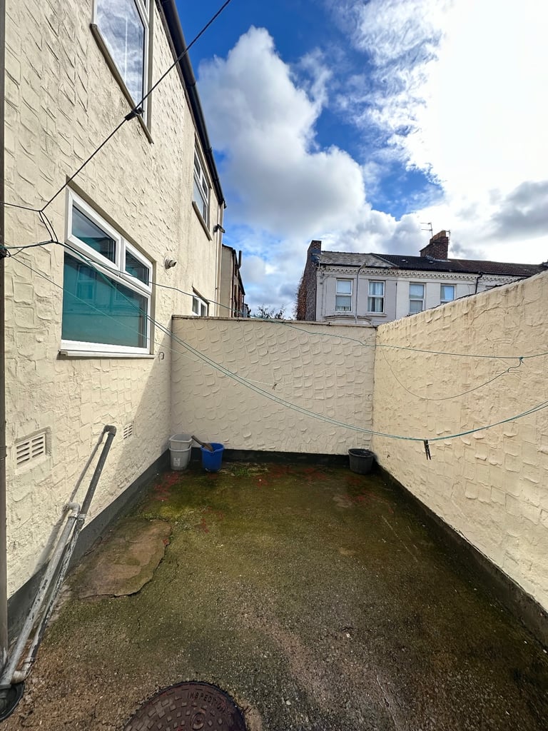 3 bed house to rent L4 5QE