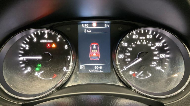 2016 Nissan Qashqai 1.2 DIG-T N-Connecta XTRON 2WD Euro 6 (s/s) 5dr HATCHBACK Petrol Automatic