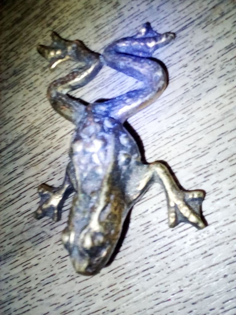 Vintage.  Brass.   Frog 🐸