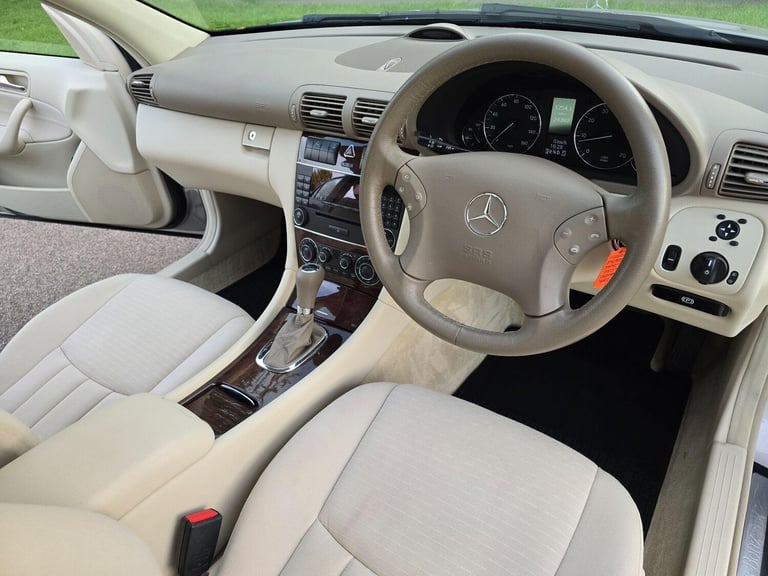 2006 Mercedes-Benz C Class 1.8 C180 Kompressor Elegance SE 4dr SALOON Petrol Automatic