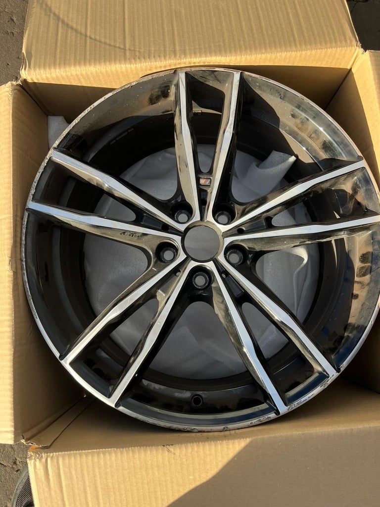 GENUINE BMW 3 SERIES M SPORT WHEEL G20 G21 19" INCH 8JX19