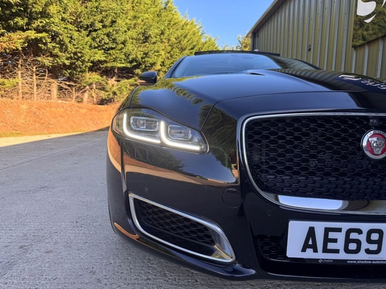 2019 Jaguar XJ 3.0d V6 XJ50 Saloon 4dr Diesel Auto Euro 6 (s/s) (300 ps) Saloon Diesel Automatic