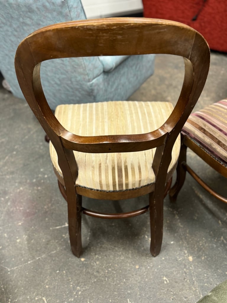 2 gorgeous vintage balloon back chairs.