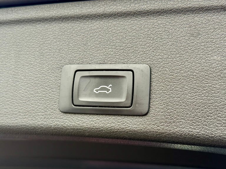 2016 Audi A4 Avant 2.0 TDI S Line S Tronic Quattro **Full History - Auto - FSH**