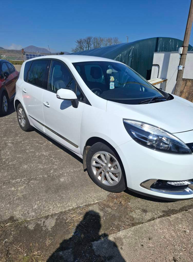 Renault, SCENIC, MPV, 2015, Manual, 1461 (cc), 5 doors