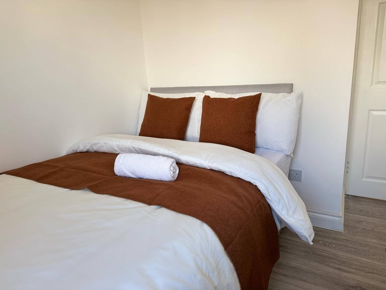 Emergency Accommodation in NORTHFIELD , BIRMINGHAM, Double Room available.